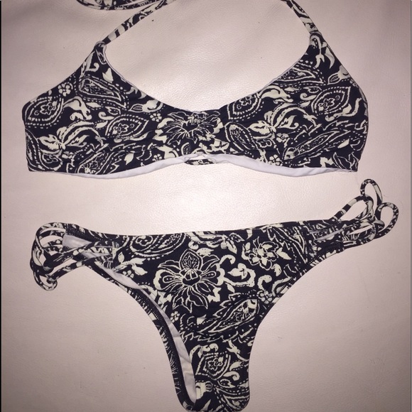 Billabong Other - Billabong Bikini Set